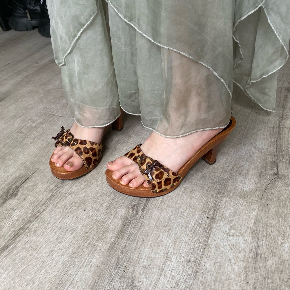 Vintage Mia wooden kitten heels/sandals  Size 8